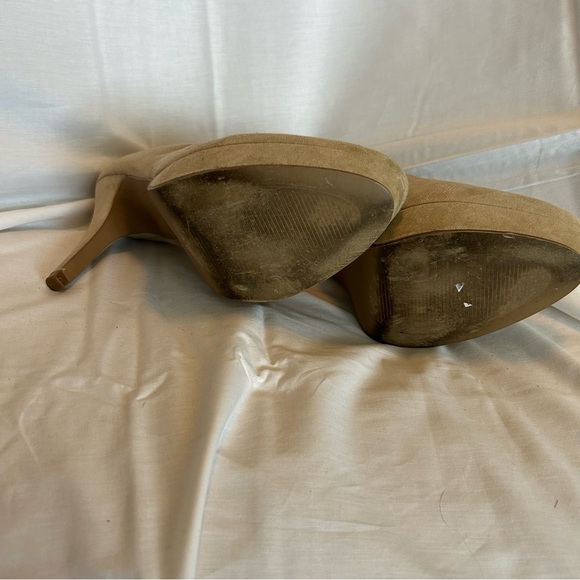 Maurices Tan Suede Platform High Heel Pumps Shoes Womens Size 10 Haley Style - Picture 5 of 6